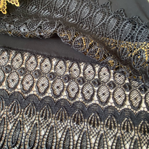 Tiana B. Vintage Black Gold Lace Stretch Holiday Party Festive Top- USA- Sz-L - Picture 6 of 13